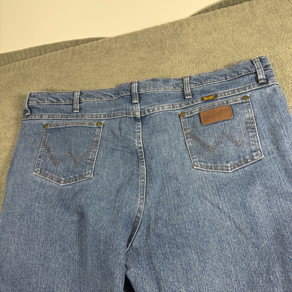 Wrangler Advanced Comfort Mens 46x32 Blue Straight Leg Jeans 36MACMS